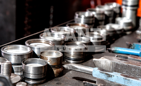 Tulejki, prowadzenie listwy zębatej, nowy gwint i inne